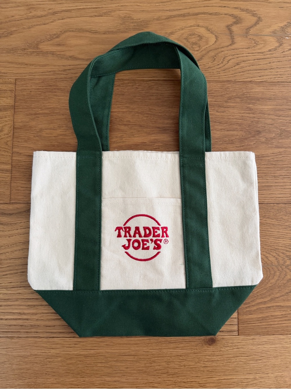 Trader Joe’s mini Canvas Tote Bag in greenand Cream never used but tags are off